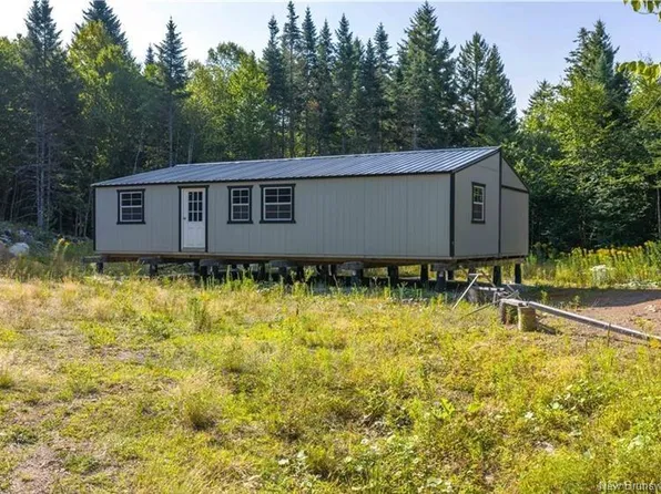 443 Brawley Rd, Hampton, NB E5N 4C2