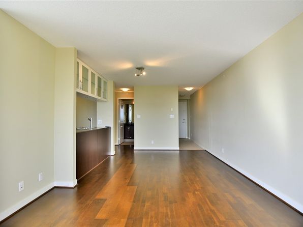 2 bedroom rental in Richmond — photo 3