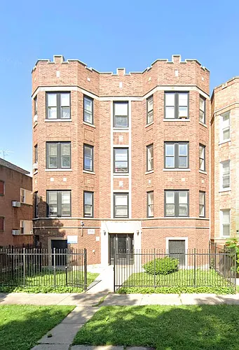 8018 S Maryland Ave #2 Photo 1