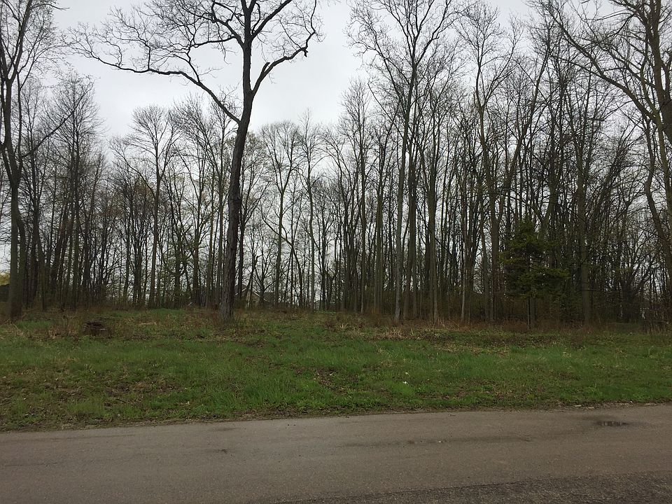 1st image of 928 Woodcrest Heights Dr