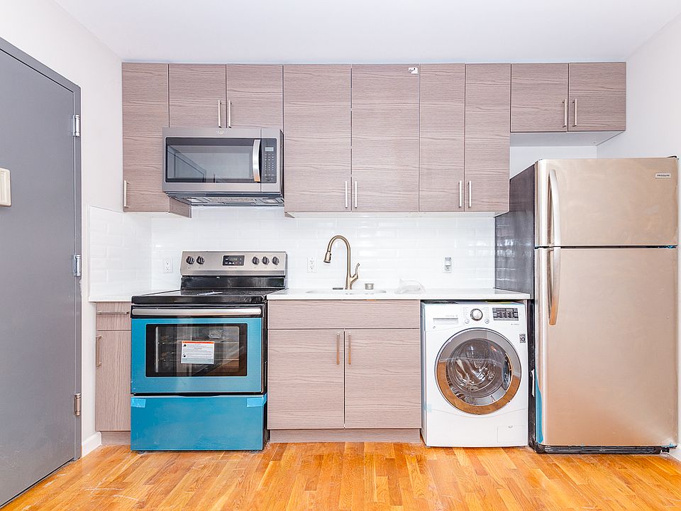 1st image of 241 Rockaway Ave #3R