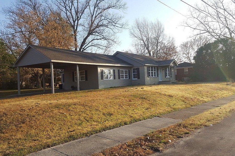 2nd image of 1307 E Jefferson St
