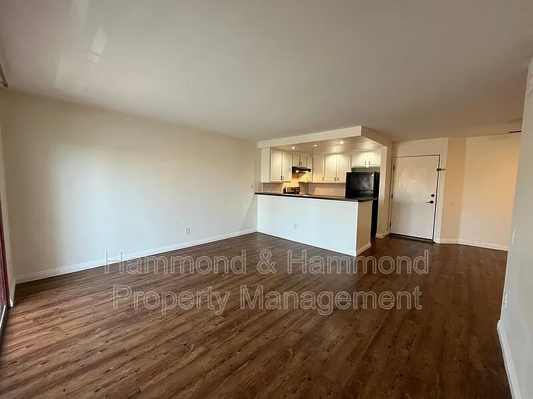 6825 Alabama Ave #310 — Photo 4