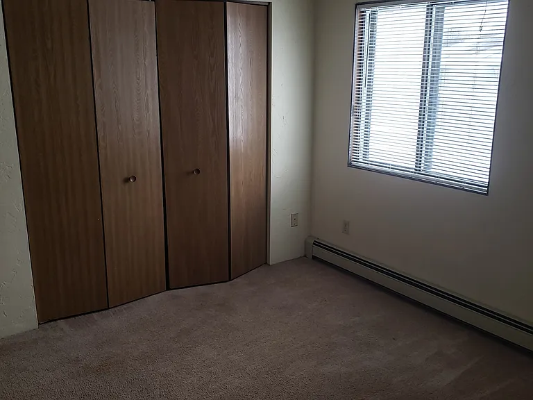 315 S Kools St — Photo 7