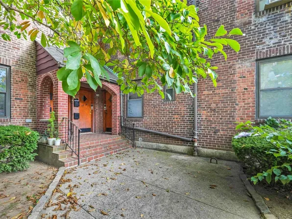 77-17 Ditmars Boulevard #1, East Elmhurst, NY 11370