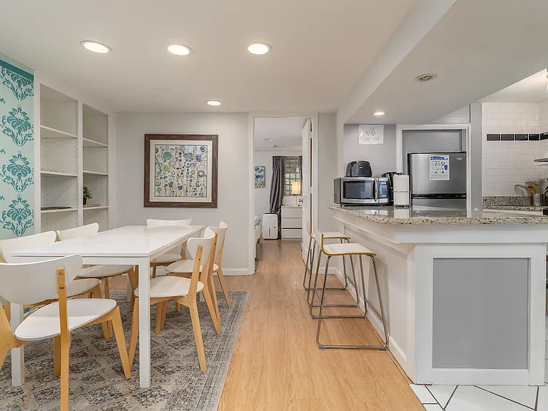 1746 Kalorama Rd NW #B — Photo 15