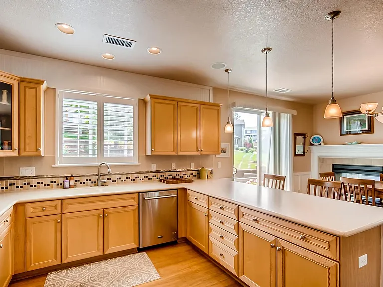 10616 Clearview Ln — Photo 4
