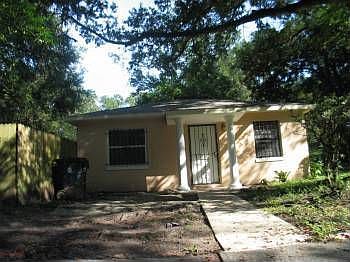 1st image of 1324 E River Cove St
