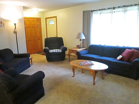 3rd image of 604 N 11th St