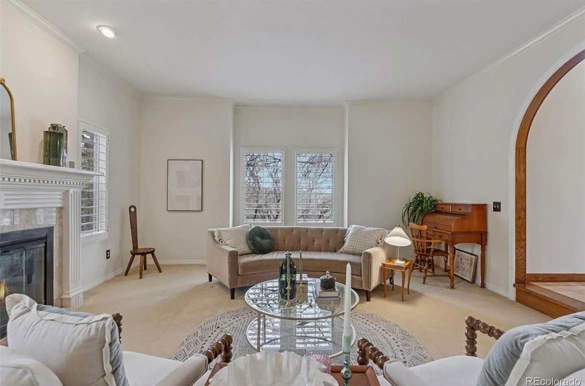 5 Tamarade Dr — Photo 2