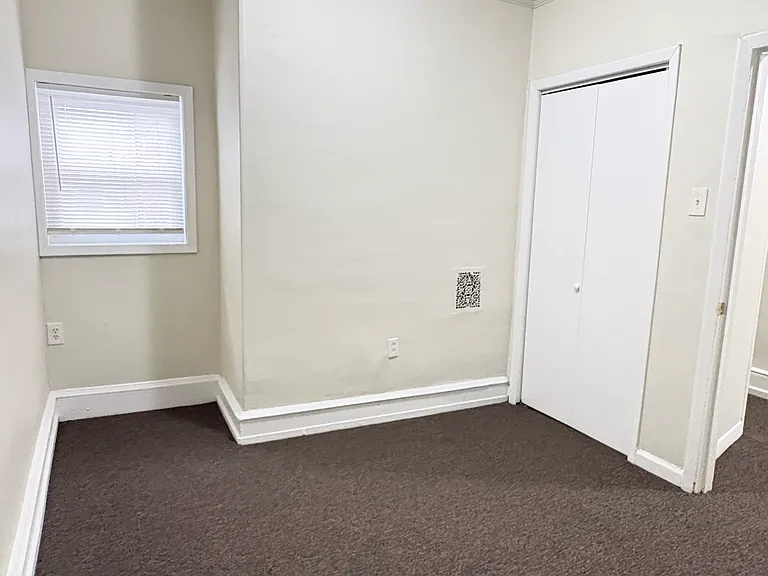2nd middle bedroom
