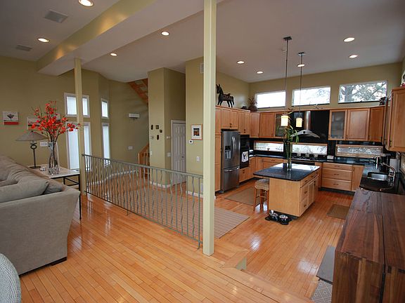 2nd image of 72 Charlotte Dr