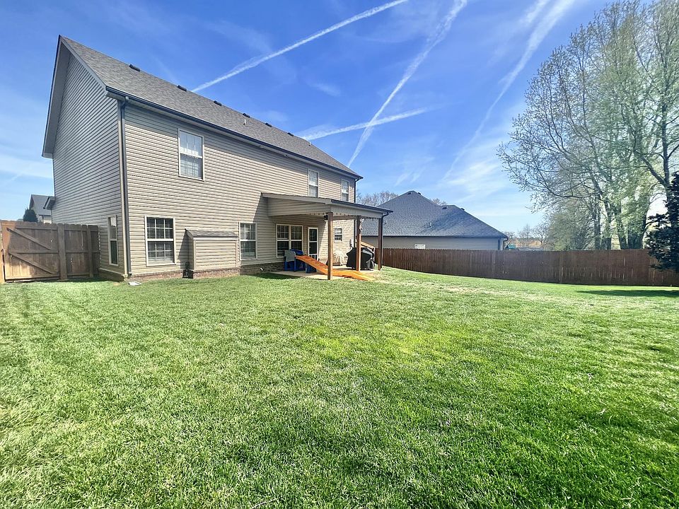 2nd image of 635 Sturdivant Dr