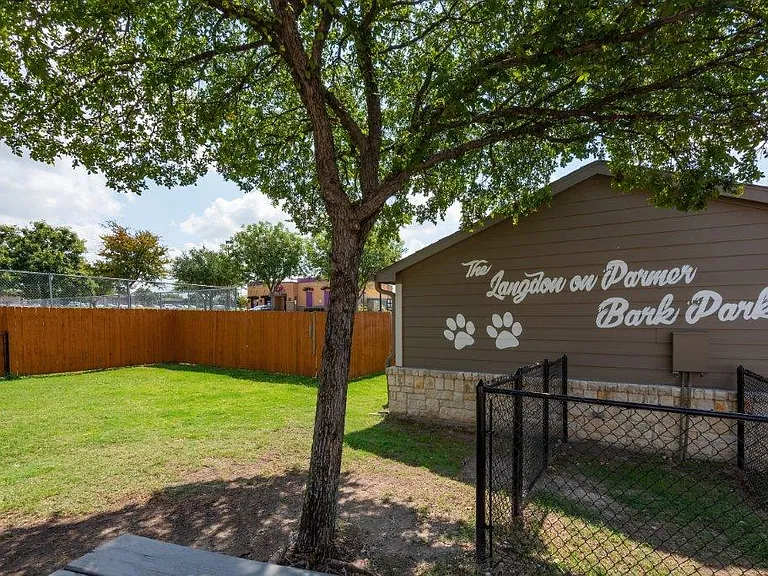 The Langdon on Parmer — Photo 42