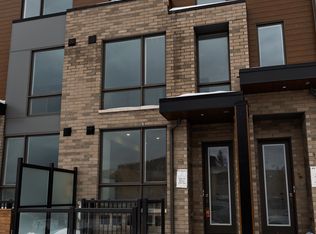 18 Green Gardens Blvd, Toronto, ON M6A0E6