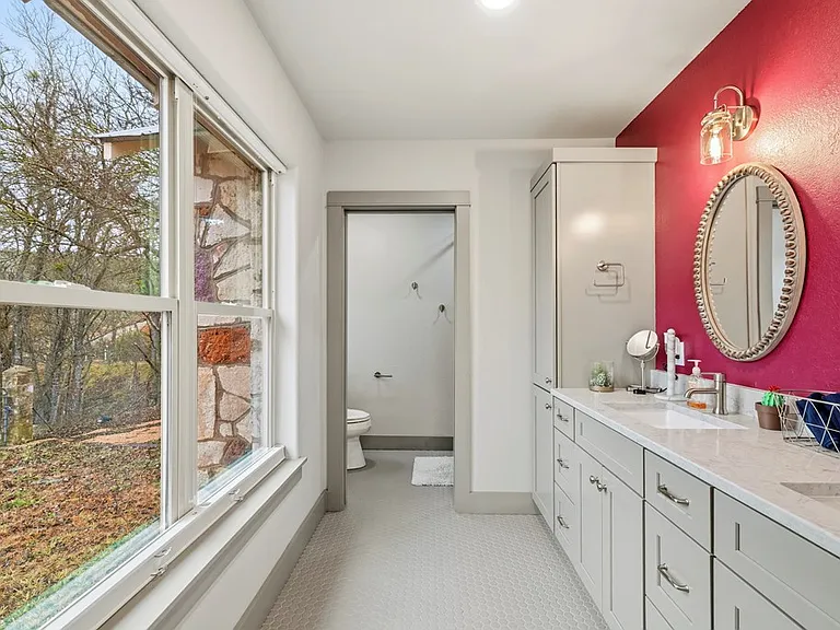 275 Creekridge Trl — Photo 12