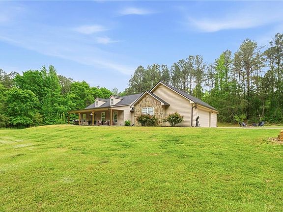 3rd image of 358 Youngs Farm Rd