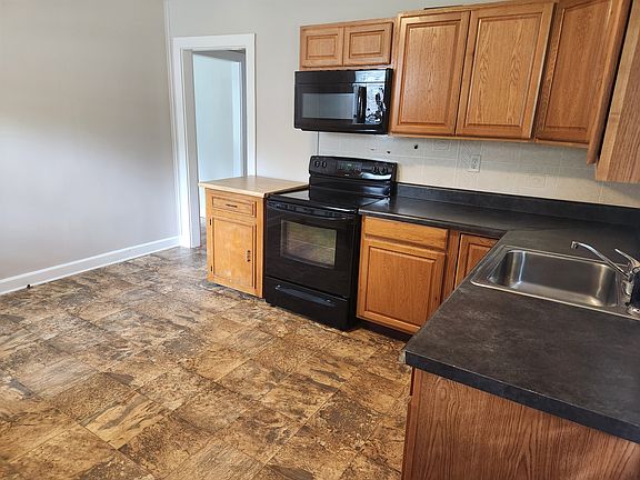 5th image of 145 Crestview Dr