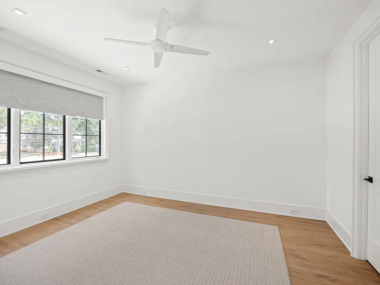 2624 Providence Rd — Photo 32
