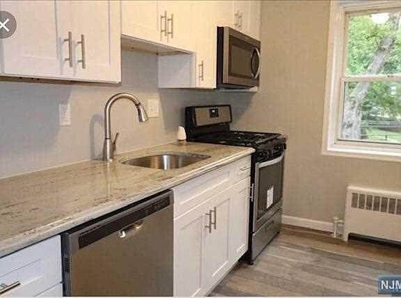 3rd image of 2320 Linwood Ave #3C-203C