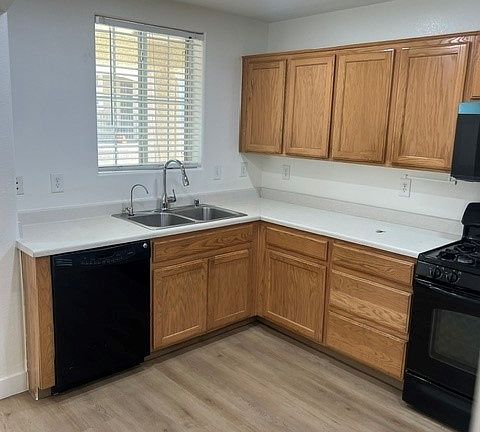 5th image of 6940 Canary Ivy Way