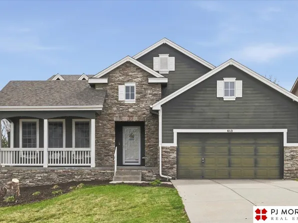 613 S 180th Ave, Elkhorn, NE 68022