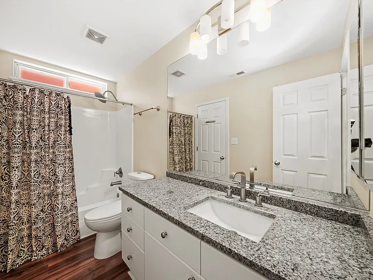 1475 N Larrabee St #B — Photo 10