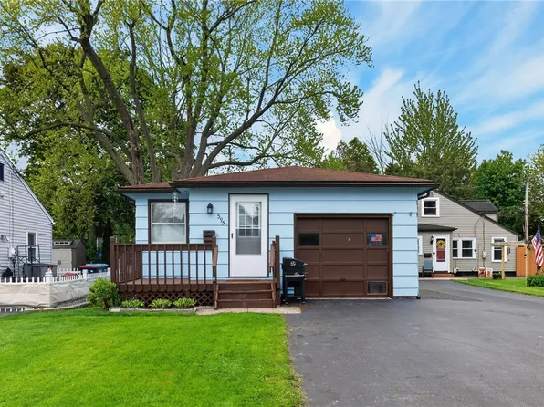 395 Brayton Rd, Rochester, NY 14616