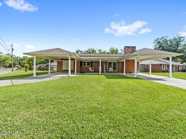 15612 Kingston Dr, Biloxi, MS 39532