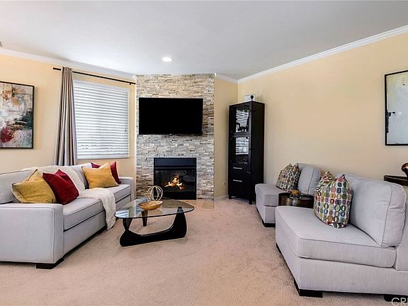 5th image of 5430 Bellingham Ave Unit 202