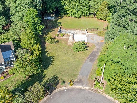 5th image of 115 Gatwick Ct