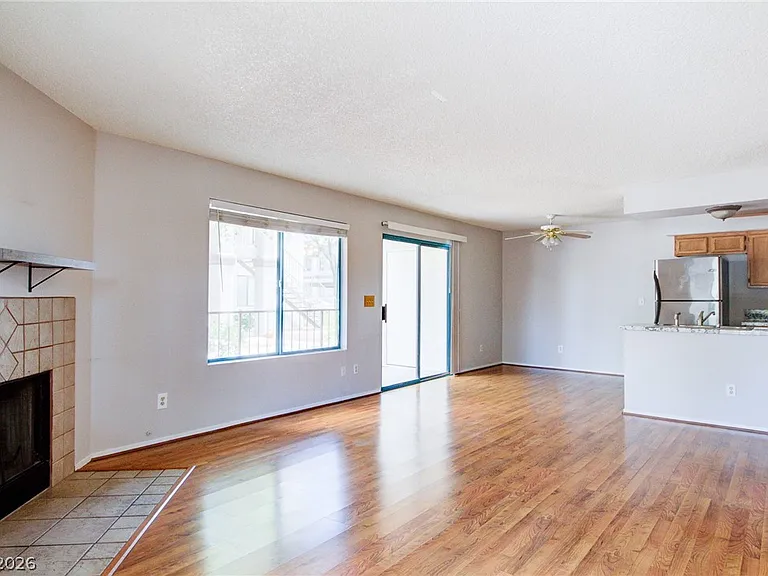 1575 W Warm Springs Rd #614 — Photo 9
