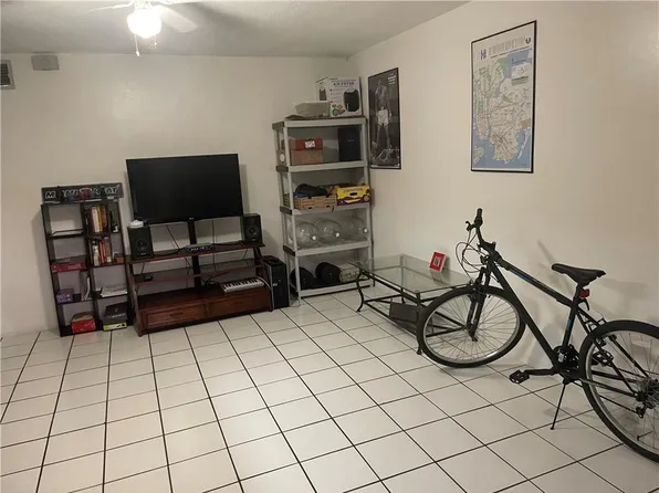 2219 Polk Street #9A, Hollywood, FL 33020