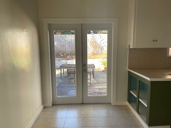 Kitchen door to baxkyaed