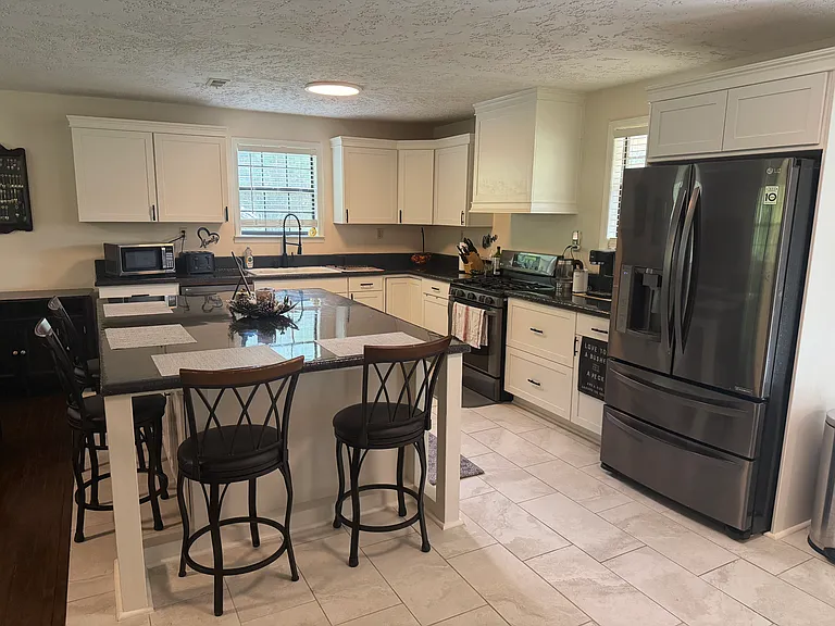 7620 Greenwood Rd — Photo 10