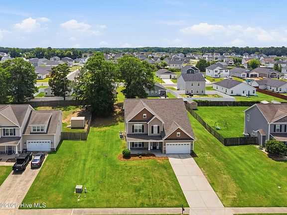 5th image of 241 Maidstone Drive