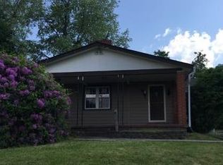 1504 Fernhurst Ave, Coraopolis, PA 15108