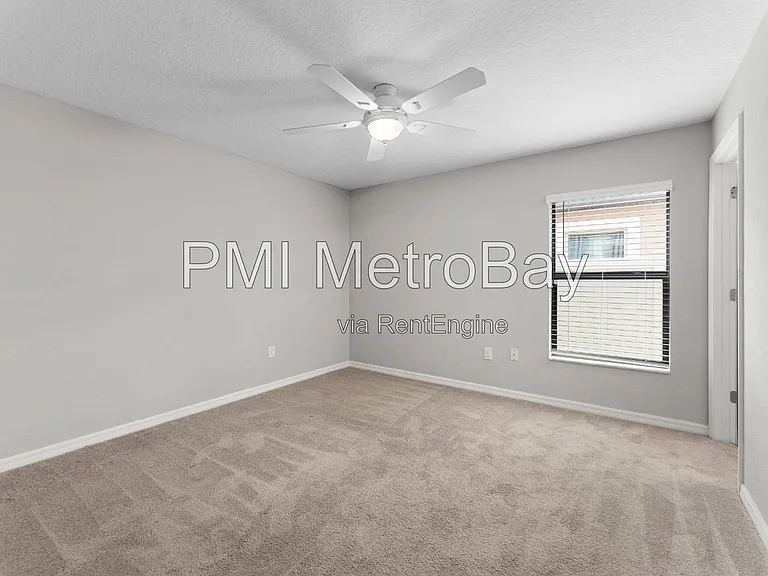 9703 Sage Creek Dr — Photo 30