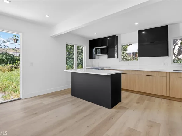 2485 Kellogg Park Dr, Pomona, CA 91768