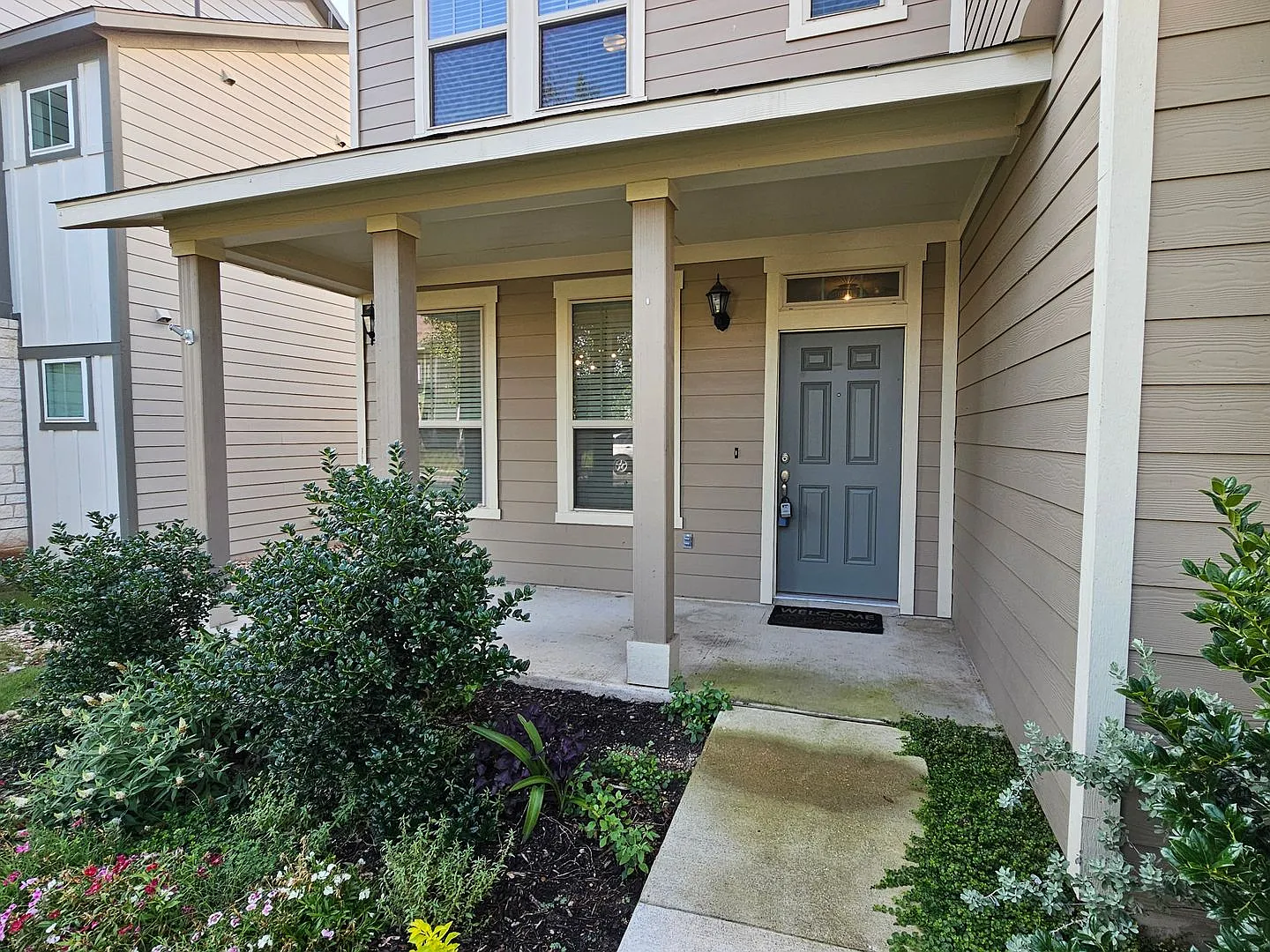 Beautiful 3 Bed / 3 Bath Home in North Leander — Photo 2
