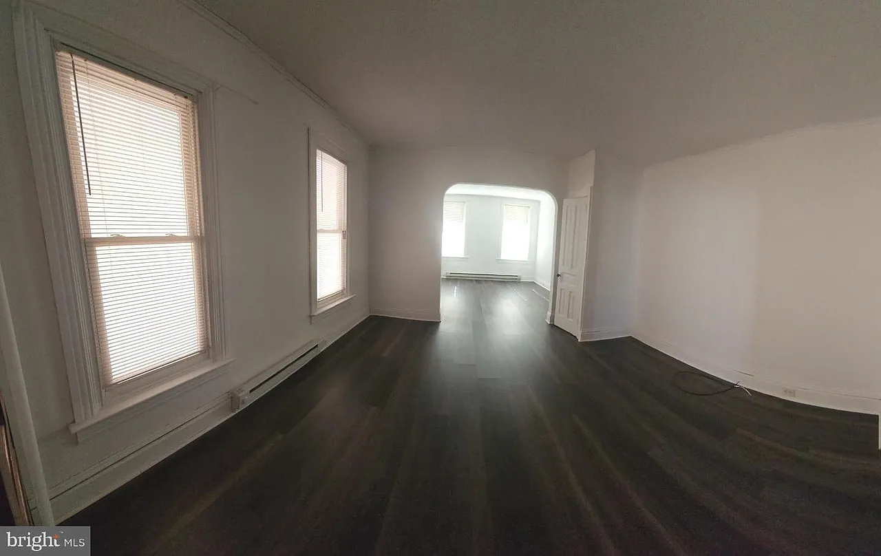 1 bed, 800 sqft, $1,250 — Photo 1