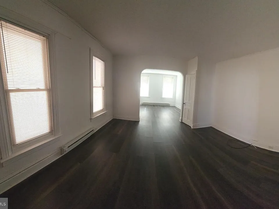 1441 W Philadelphia St #1
