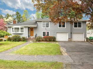 517 Herrmann Ave, River Vale, NJ 07675