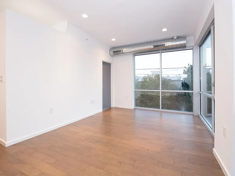 1444 N 7th St #2 — Photo 15