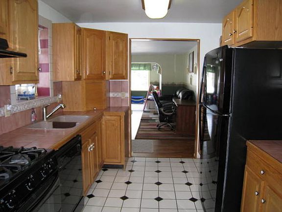 3rd image of 13645 S Mackinac Trl