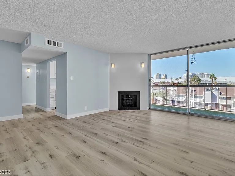 725 N Royal Crest Cir #237 — Photo 8
