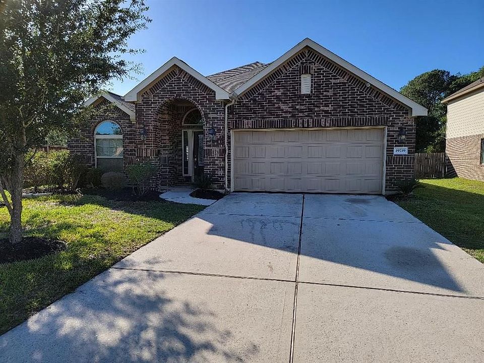 1st image of 19719 Karlanda Ln