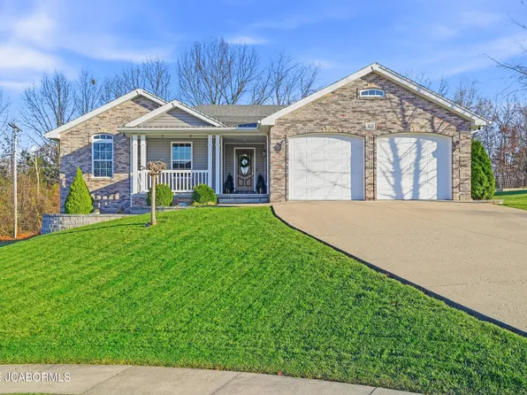 415 Spring Ave, Holts Summit, MO 65043