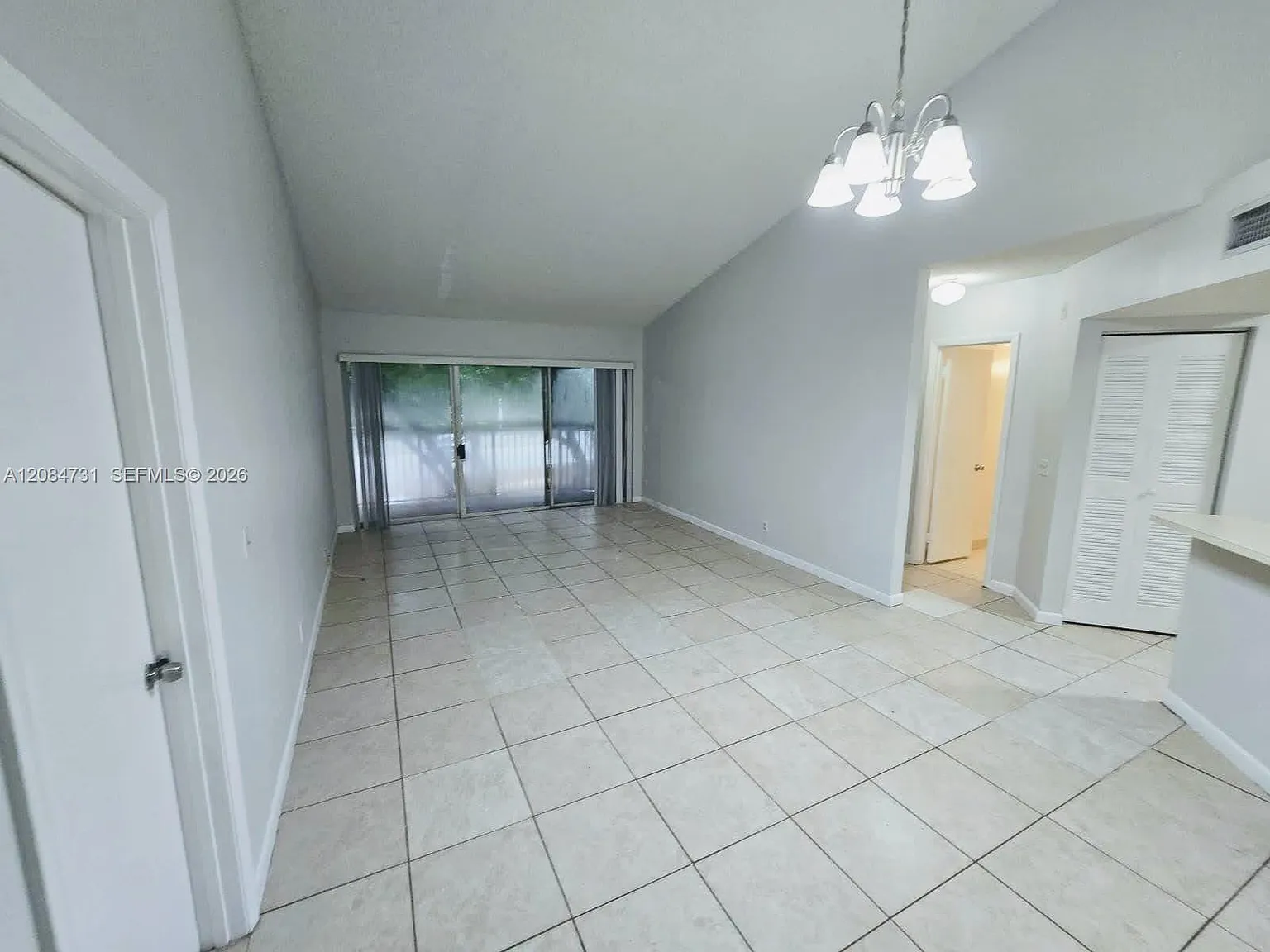 Edgewater Condo — Photo 4