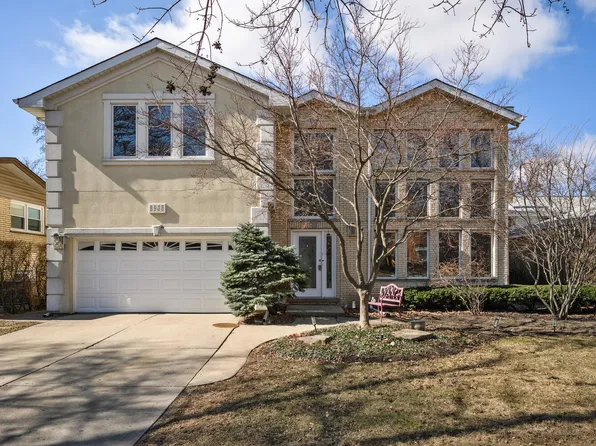 8938 Keeler Ave, Skokie, IL 60076